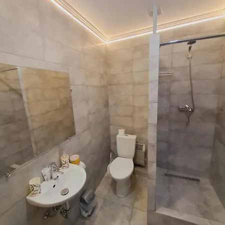 איוונו-פרנקיבסק New Modern Apartments In The Center מראה חיצוני תמונה